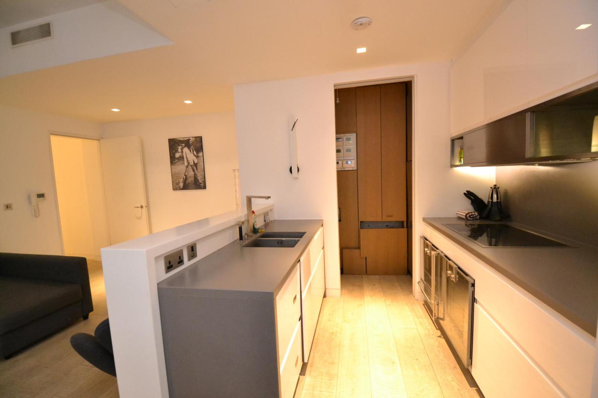Modern 2 Bedroom Apartment, Oxford Street Лондон Экстерьер фото