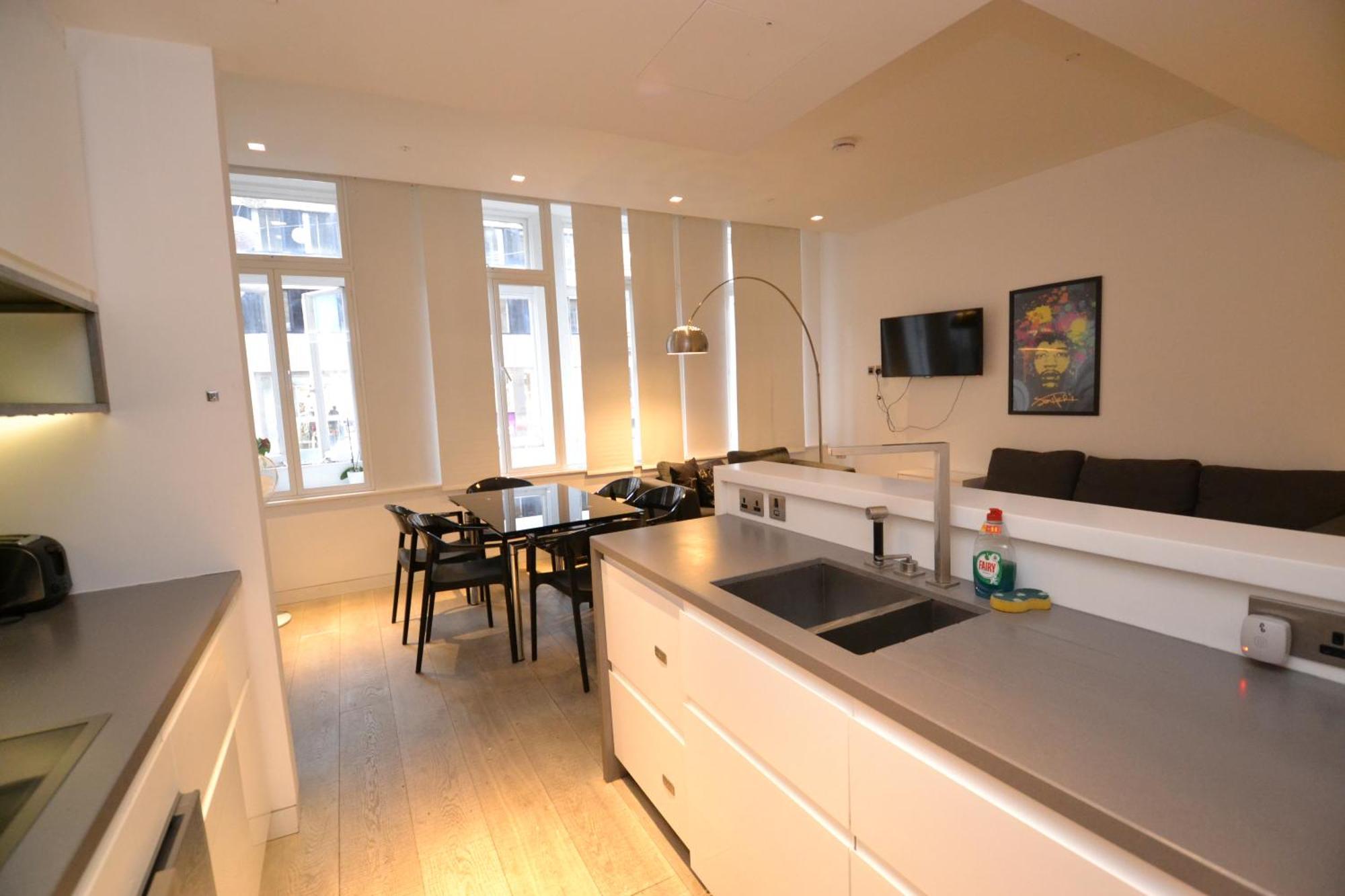Modern 2 Bedroom Apartment, Oxford Street Лондон Экстерьер фото